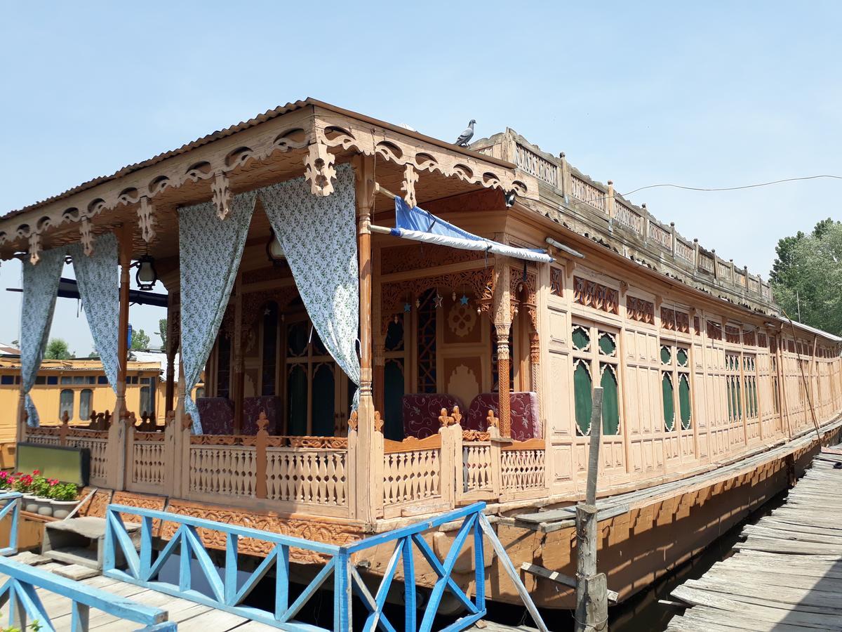 Heritage Geneva House Boat Srīnagar Extérieur photo
