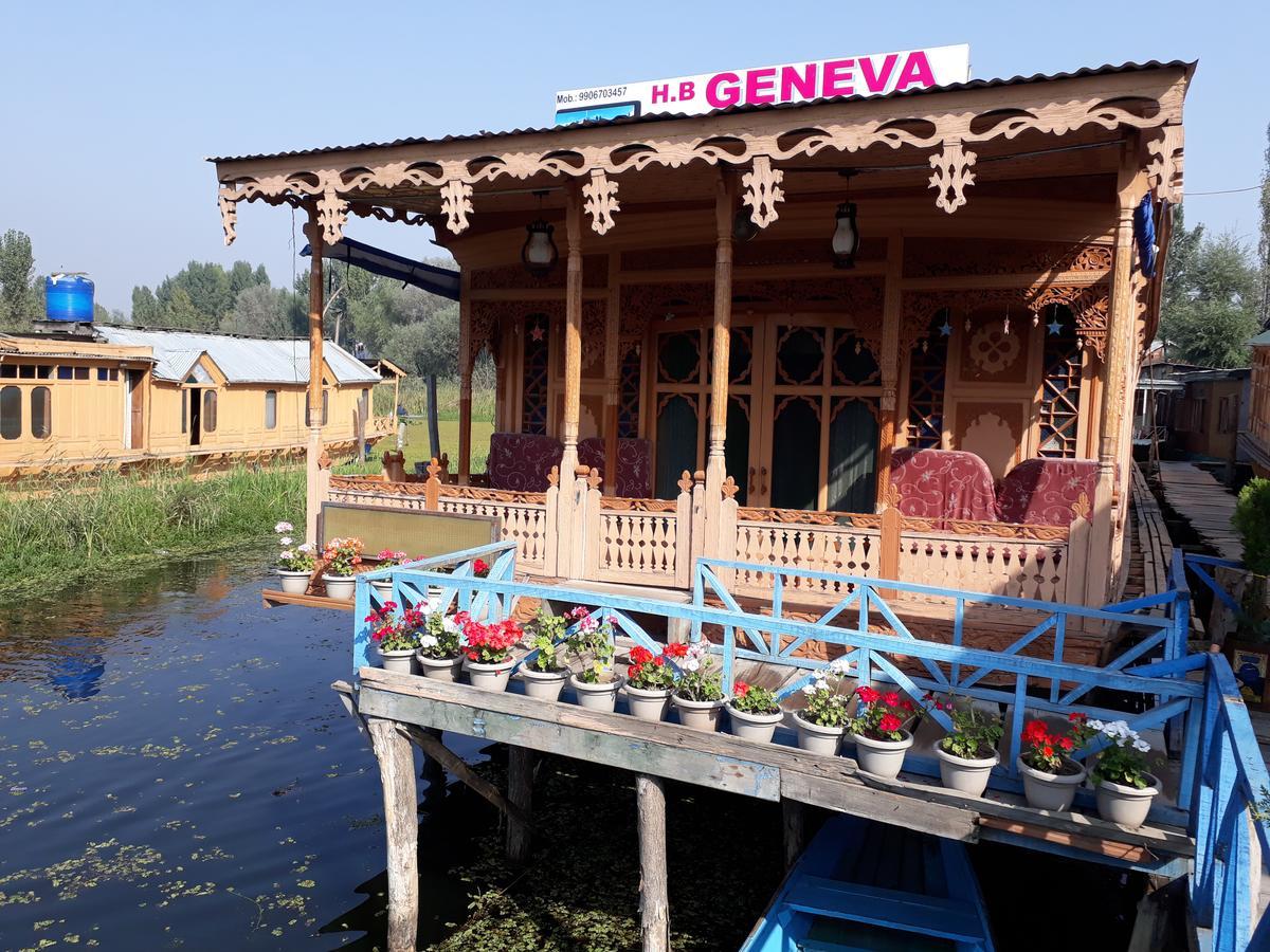 Heritage Geneva House Boat Srīnagar Extérieur photo